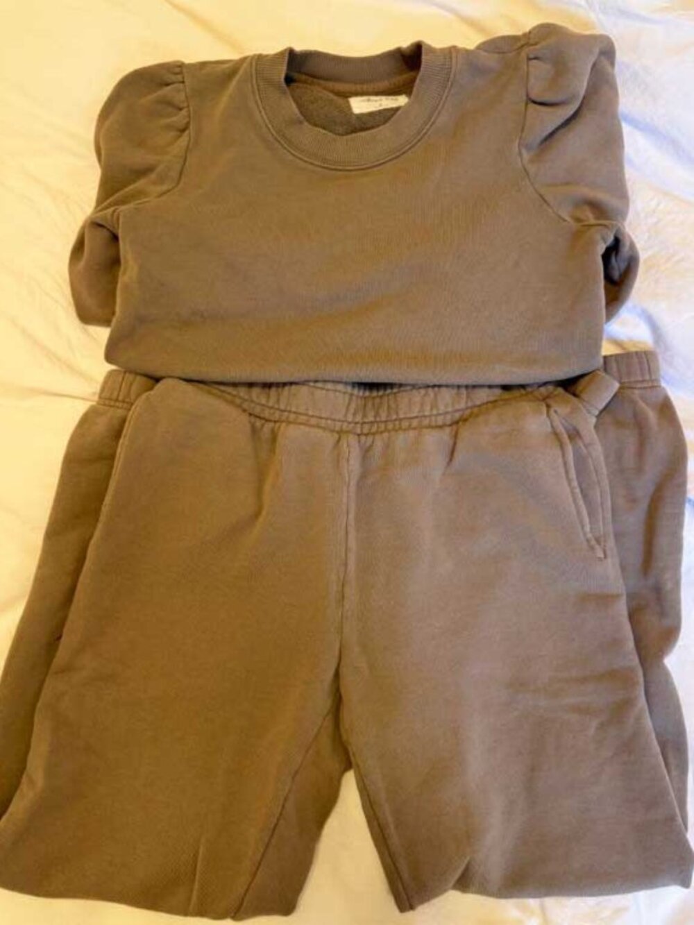 Aritzia Wilfred brown sweatpants and sweatshirt set size XS